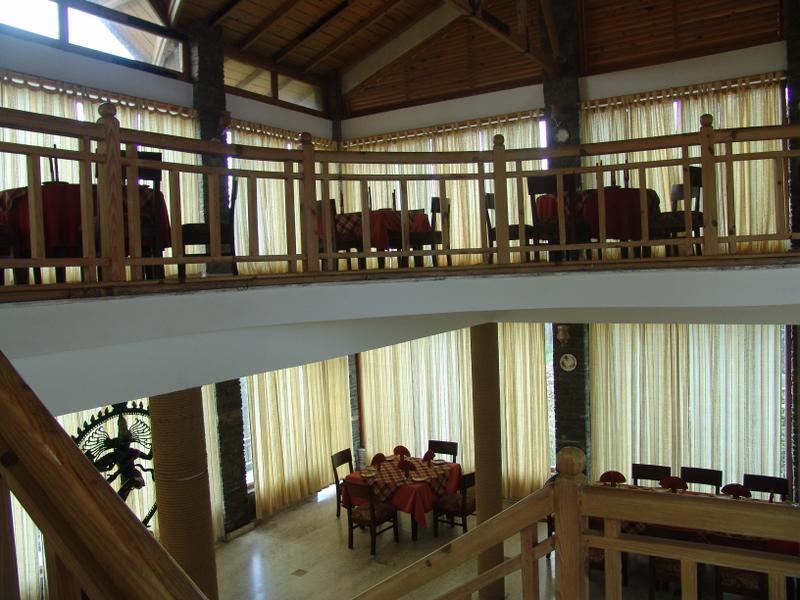 Imperial Heights Hotell Almora Exteriör bild