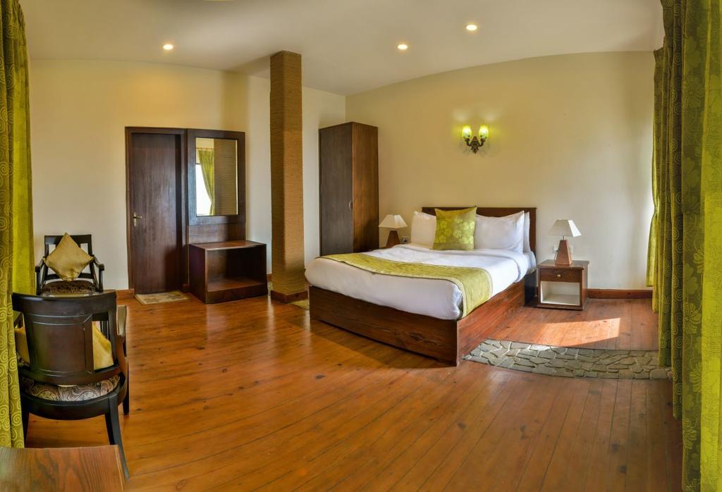 Imperial Heights Hotell Almora Exteriör bild
